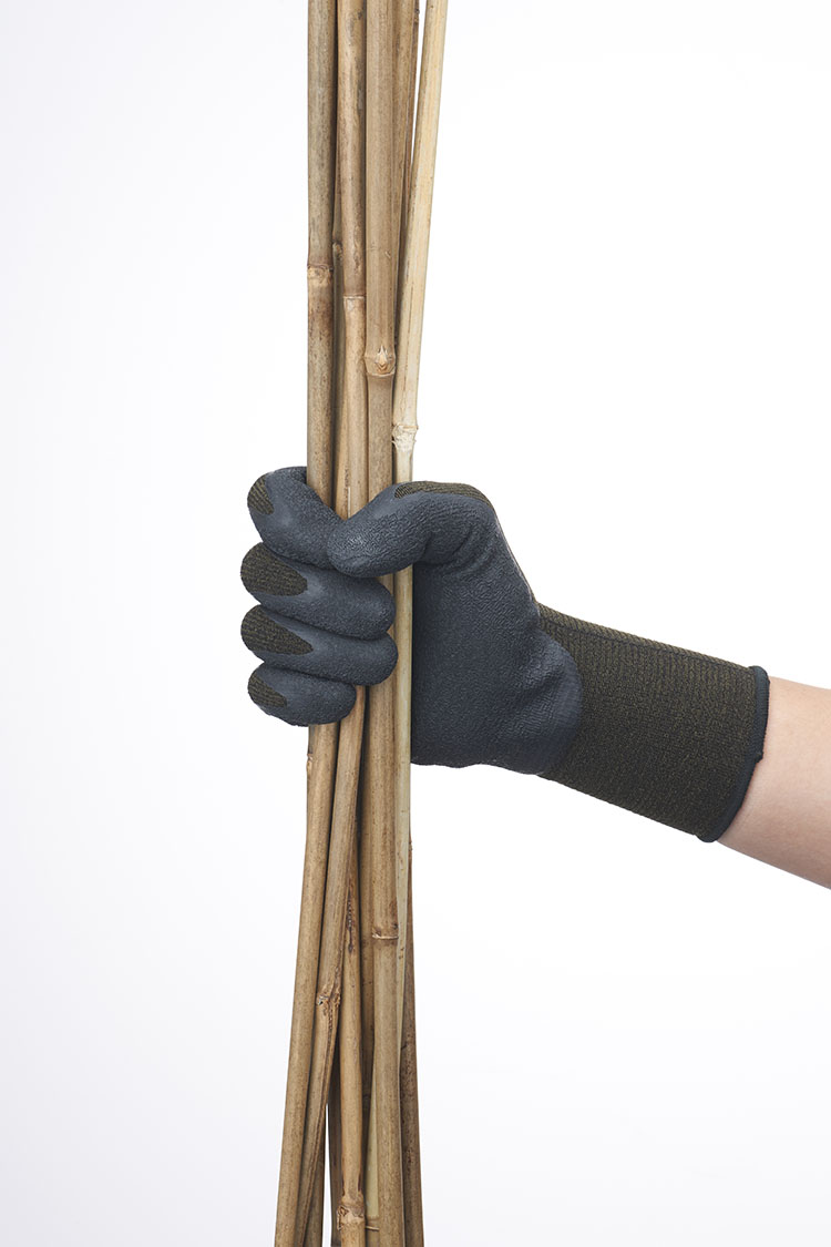 ユース画像(護(MAMORI)01 グリップ)