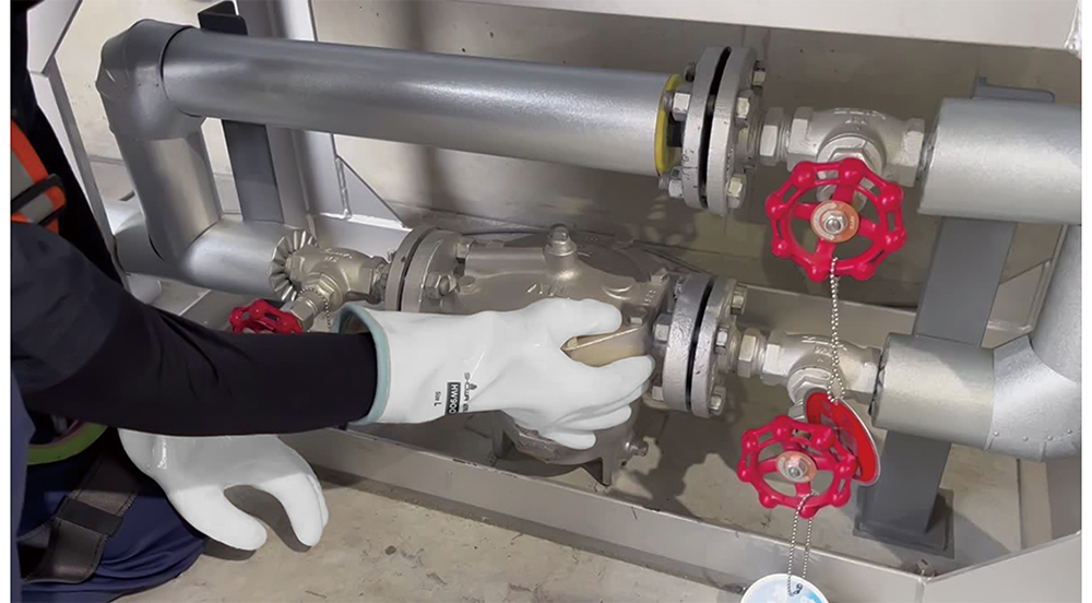 耐熱性に優れたシリコーンゴム製手袋です