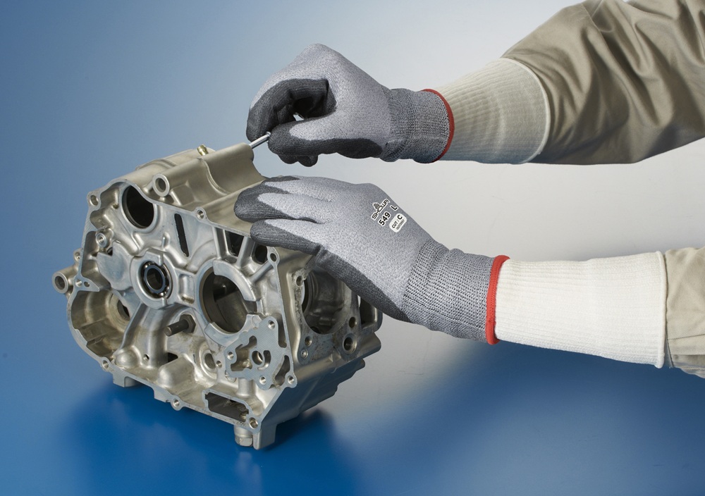 ユース画像(耐切創パームX手袋)