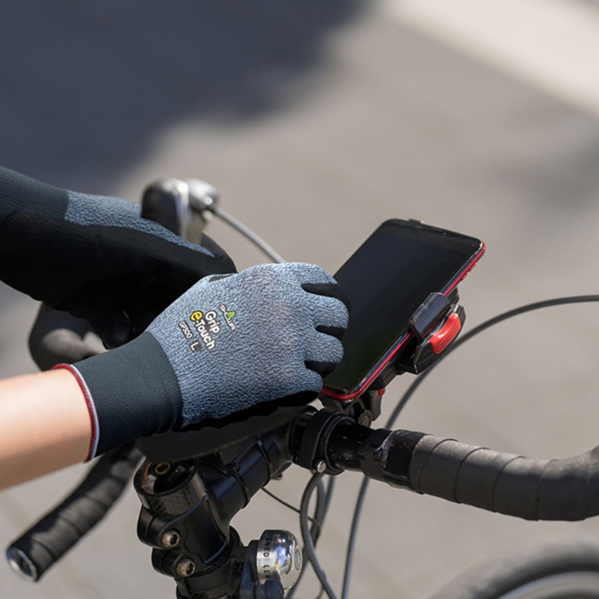 手のひらのムレを軽減